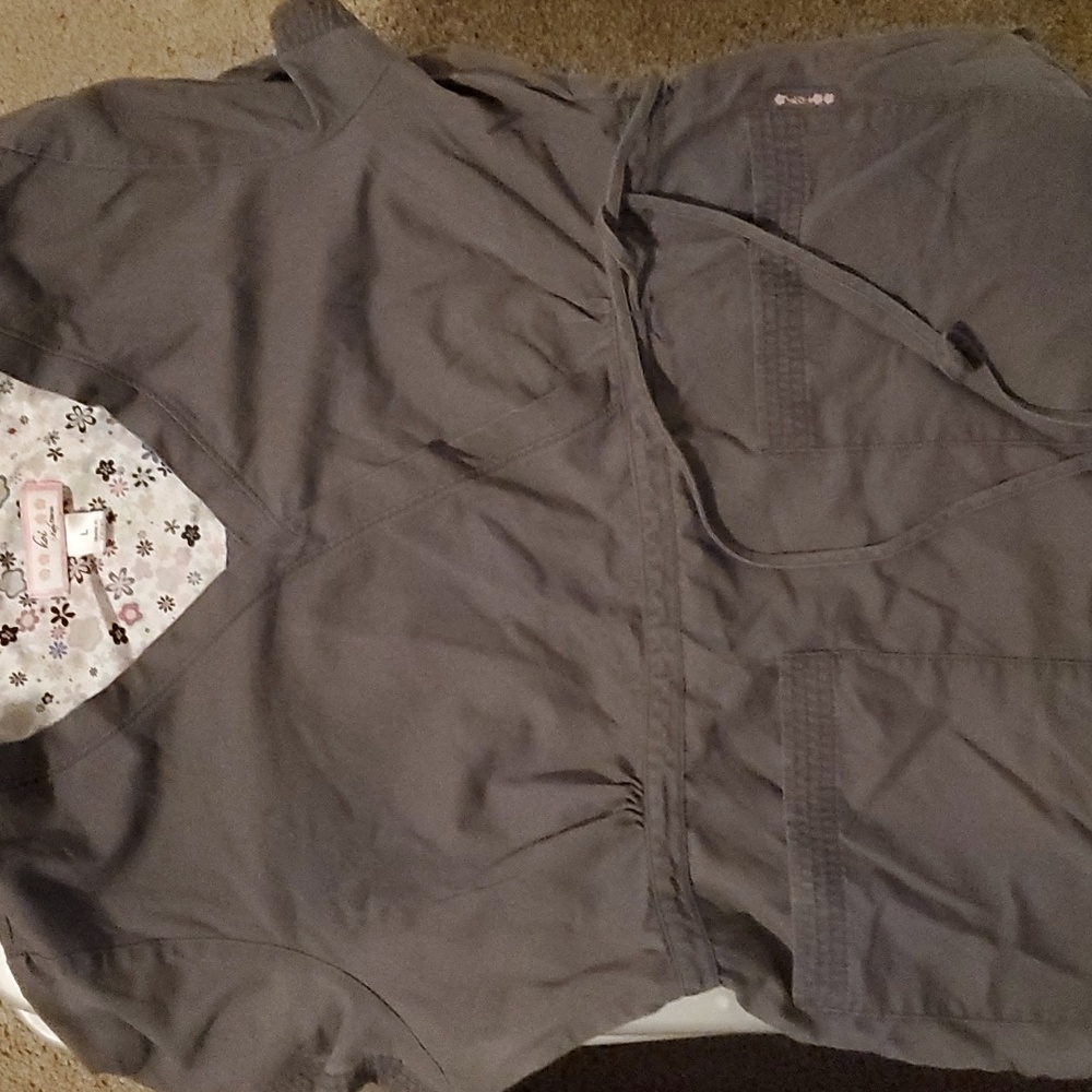Koi scrub top